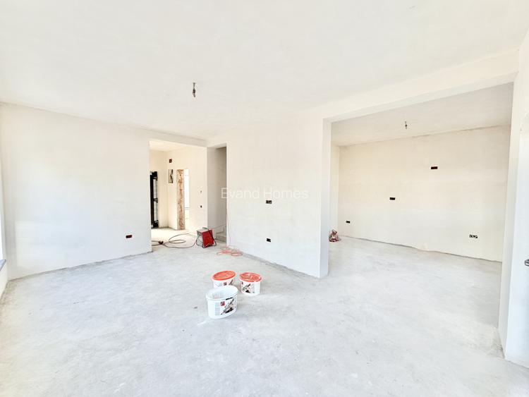 Duplex 5 camere - 365 mp teren - Asfalt - Drumul Boilor - Mosnita - 8