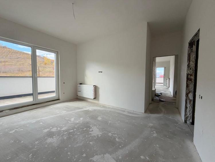 Apartament deosebit, terasa cu vedere spre padurea Faget, zona Vivo