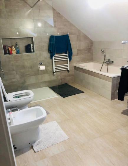 Casă individuală de vânzare în Beclean – eleganță, confort și natură