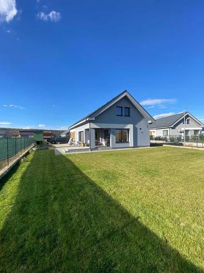 Casă individuală | 100mp utili | 620 mp teren | Jucu de Mijloc, km 17