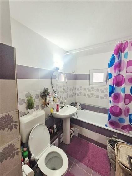 Apartament 2 camere decomandat, zona Stefan cel Mare