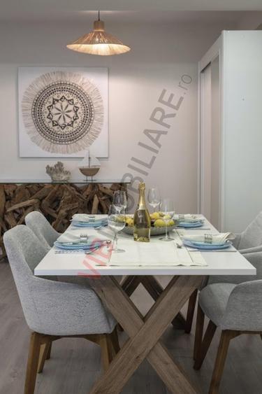 Titanic White, apartament lux, vedere frontala la mare