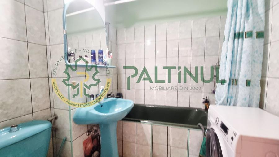 Apartament de vanzare 3 camere decomandat – Calea Poplacii, 2 balcoane, pivniță