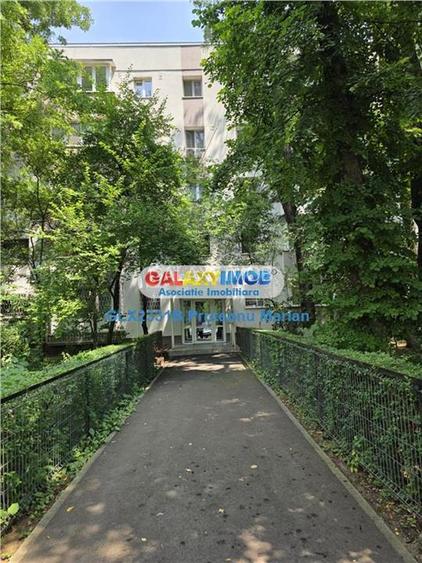 Inchiriere apartament Moderncu 2 camere situat la Romancieriilor - 21