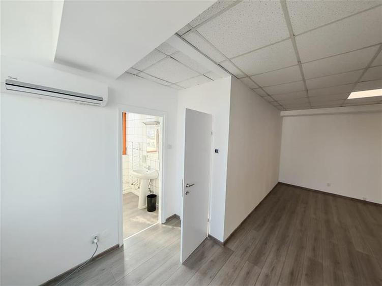 Spatii birouri - Calea Plevnei - de la 85 mp