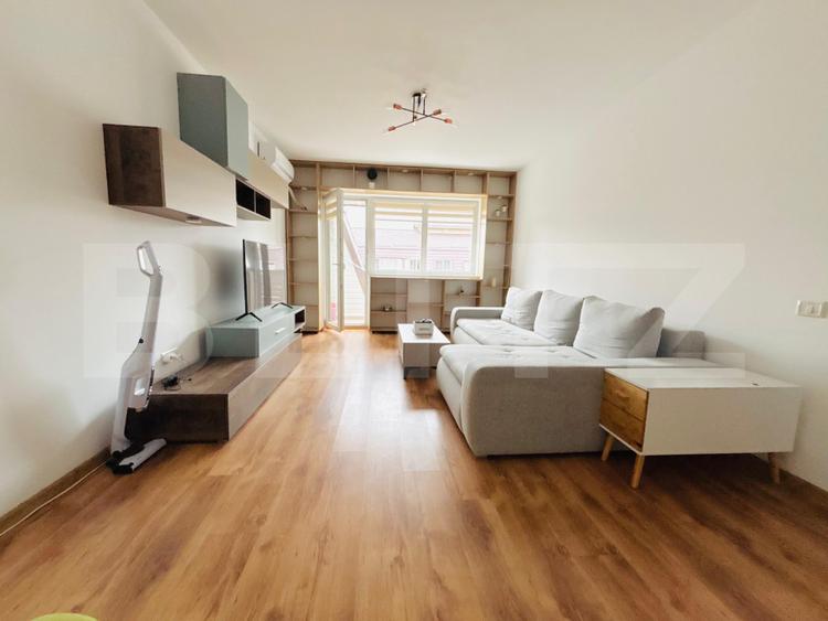 Apartament cu 2 camere, mobilat modern, cu terasă și parcare