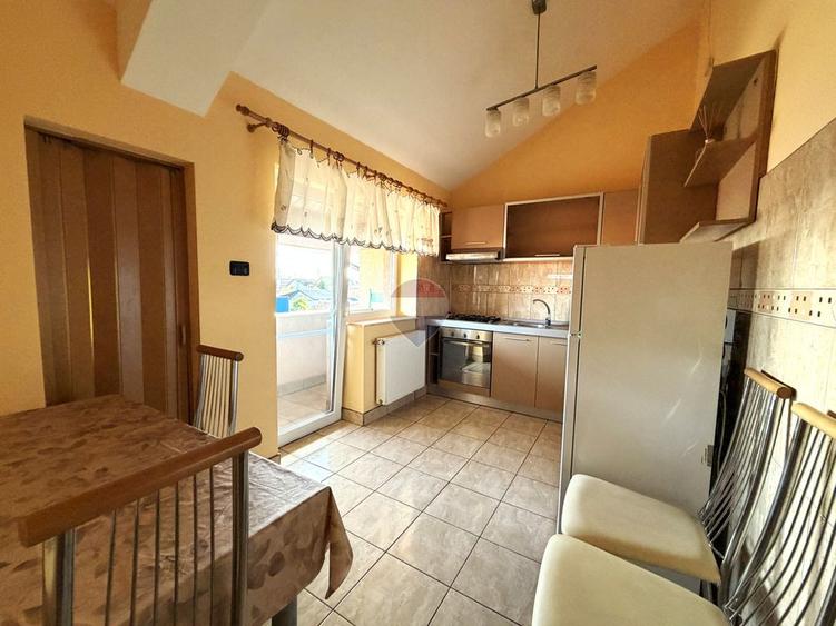 Apartament 2 camere de închiriat în zona Micalaca