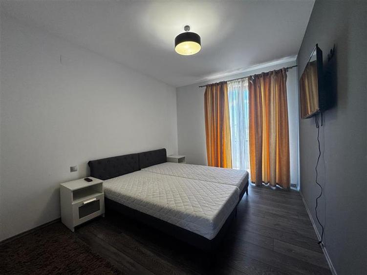 Casa Tip Duplex , situata in cartierul Dambul Rotund!