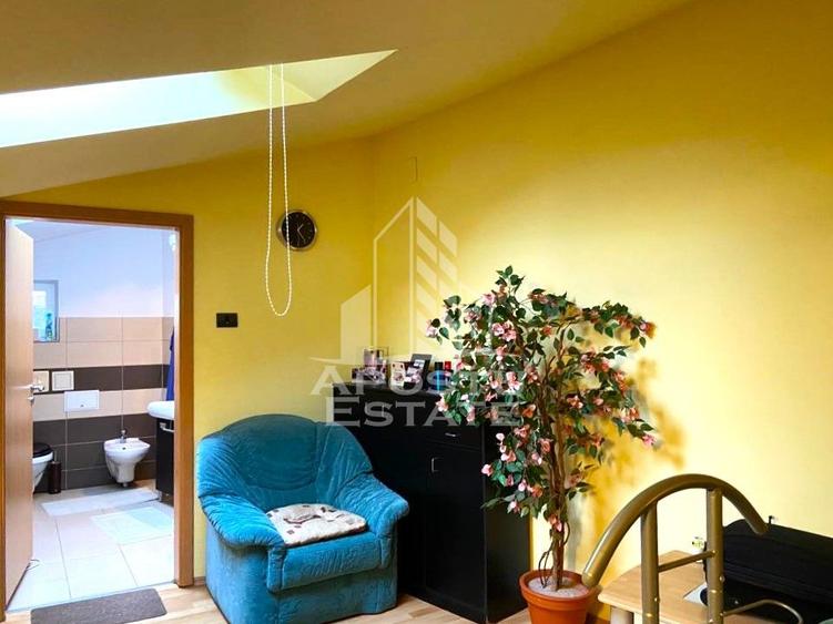 Casa +Spatiu comercial + apartament studio