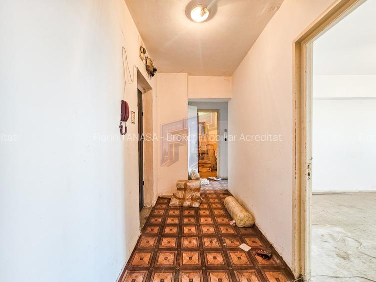 Apartament 2 camere de renovat, 69,47 mp total, Vergului - Pantelimon