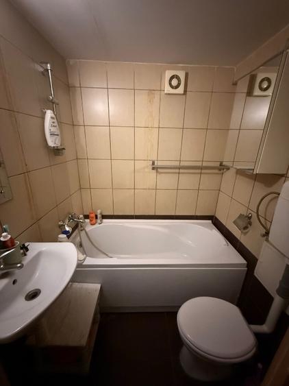 Vând apartament 2 camere Sector 5/Sirenelor