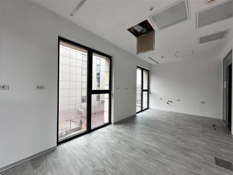 Spatiu birou premium, 484mp, centru, zona Palas