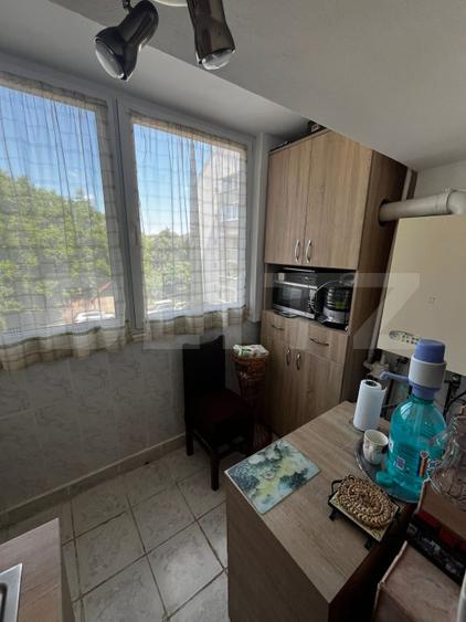 Apartament 2 camere, decomandat, zona Imparatul Traian