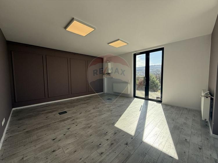 Spațiu comercial modern cu vad, 59mp în zona Borhanci