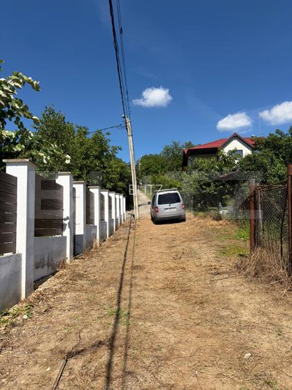 Teren intravilan, 1300 mp, zona Viile Dealului Mic - 2