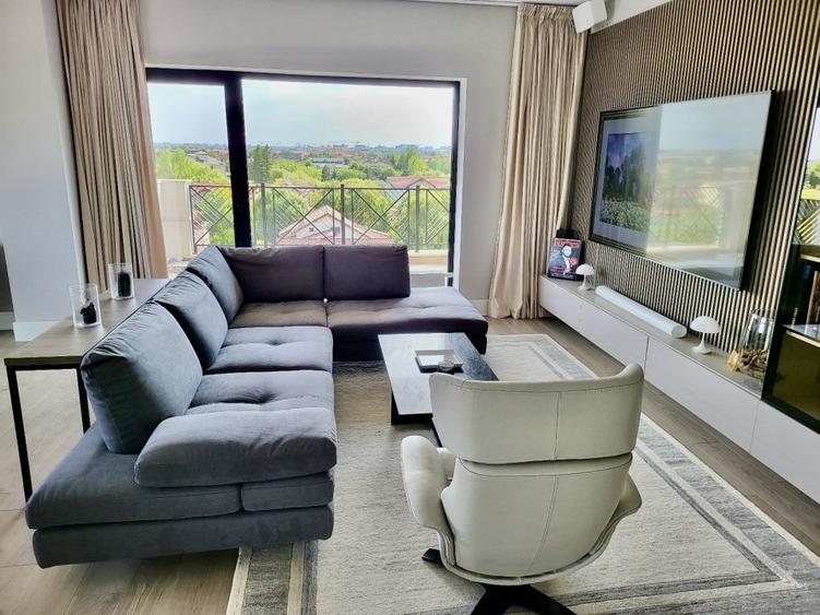Penthouse- 4 camere cu rooftop de 160mp