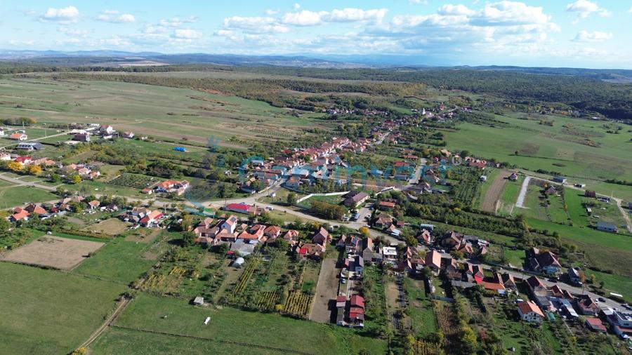 Casa de vanzare EXCLUSIVITATE, teren 1439 mp , Bihor