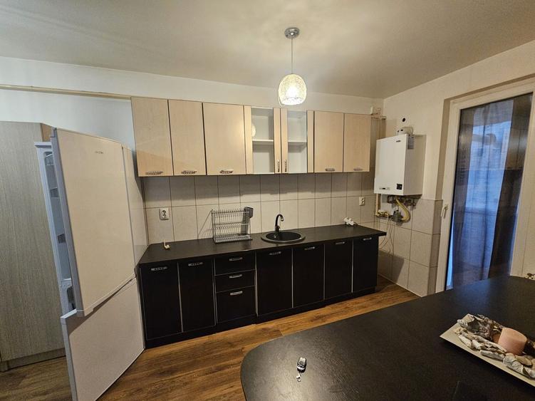 2 Camere Clinica Sante | etaj 1 | central - Nord (Kaufland) bloc 2010