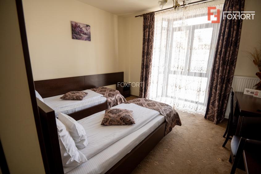 Hotel Miky Arad de vanzare | Investitie cu utilizari multiple | 42 camere cazare - 21