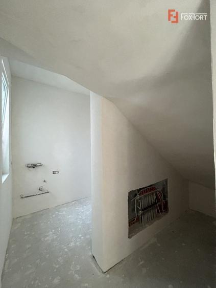 Duplex 4 camere si asfalt, Sacalaz - Parter + Etaj - ID V5368