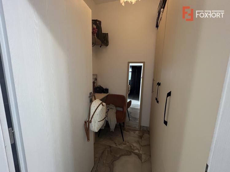 Apartament cu 3 camere si 2 bai, etaj 2 in Giroc