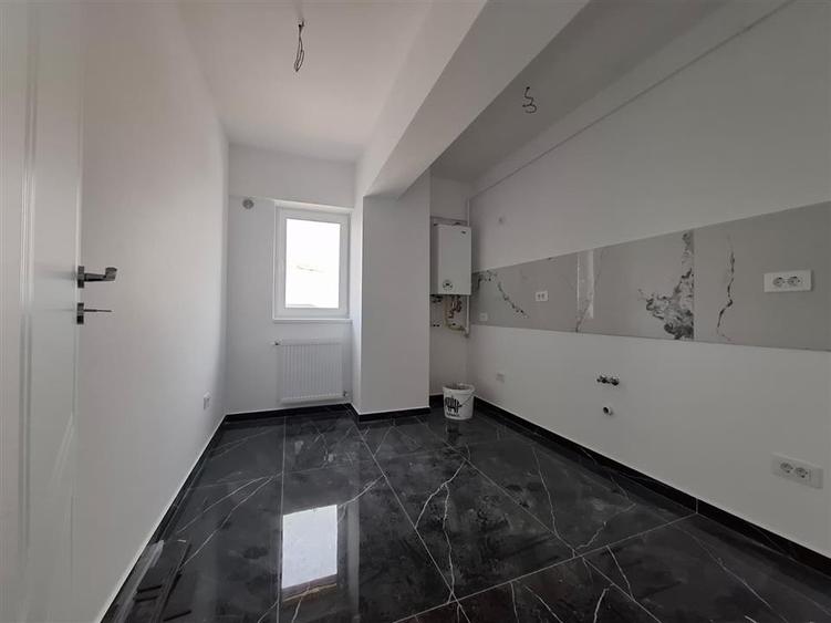Apartament 1 camera de vanzare in Iasi, Galata, 46.72 mp, baie cu geam, etaj int
