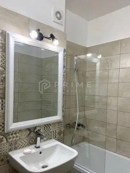 3 Camere/ Decomandat/ Etaj 3/ Amenajat Lux/ Complex Maurer