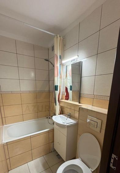 Apartament renovat 3 camere 2 dormitoare pivnita in zona Mihai Viteazu