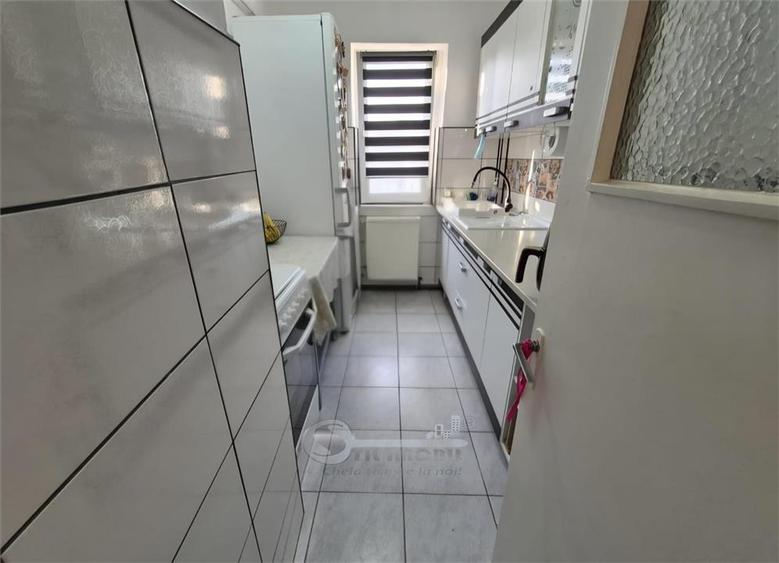 Apartament 3 camere decomandat, Alexandru cel Bun, 53 mp, bloc fără ri