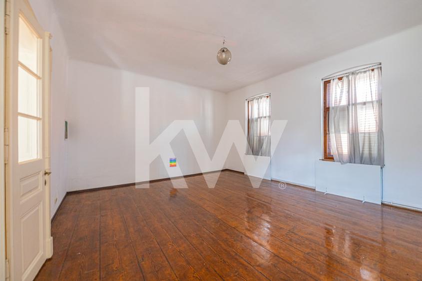 Casa saseasca, 2500 mp teren, 2 fronturi stradale – Cristian – 0% comision