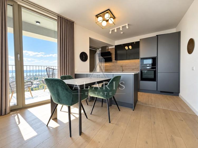Apartament cu 3 camere, 2 bai, zona Take Ionescu