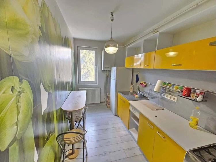 PERSOANA FIZICA VAND APARTAMENT 4 CAMERE 7 NOIEMBRIE, UMFST ,SPITALE