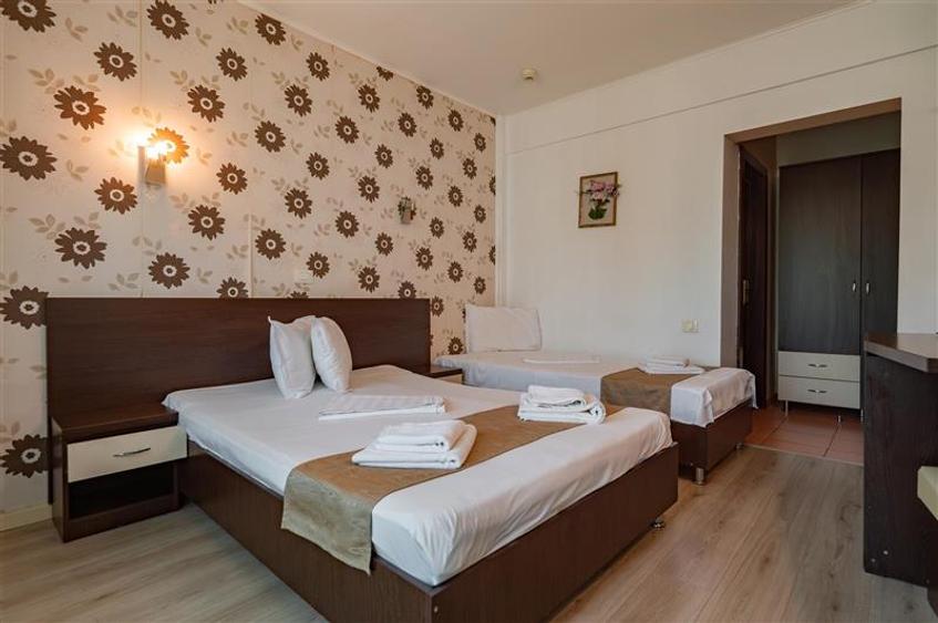 Hotel in Eforie Nord cu 43 de Camere - Investitie Premium la 5 Minute de Plaja