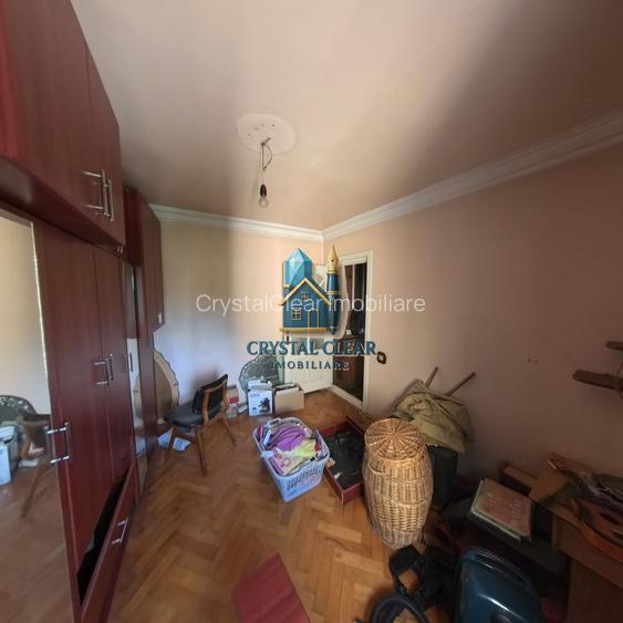 Apartament cu 4 camere - cartierul Dâmbu Pietros, str. Parângului - 3