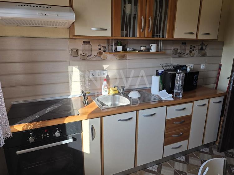 Apartament 2 camere, decomandat, loc de parcare, zona Kogalniceanu
