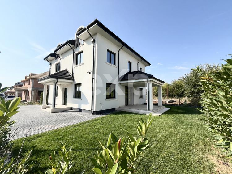 De vanzare vila individuala 9 camere mobilata si utilata Corbeanca