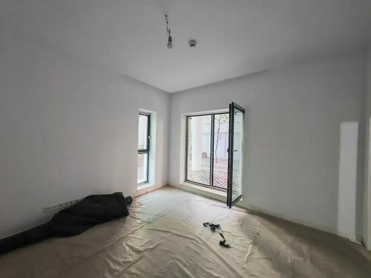 Apartament Lux 2 Camere I 2 Bai I Curte 129mp I Central
