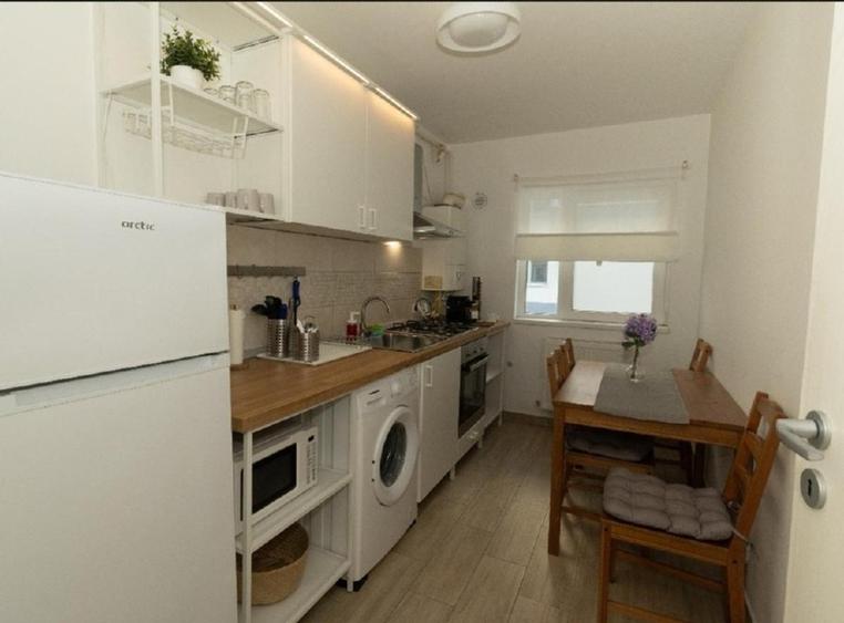 Proprietar | 2 Camere | Parcare | Balcon | Disponibil Imediat
