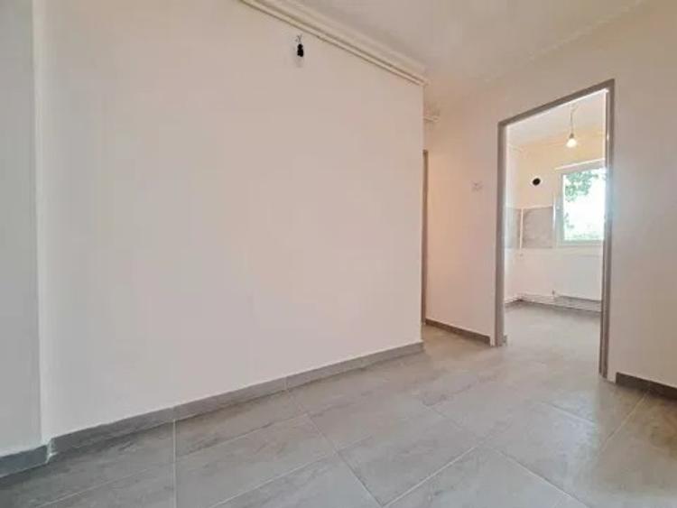 Apartament cu o camera decomandat, zona Frumoasa