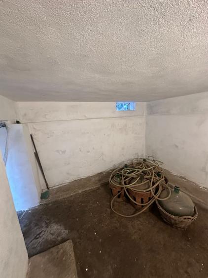 Casa 4 camere, 148 mp, teren 1.105 mp, parter, 2 intrari, zona Strejnicu
