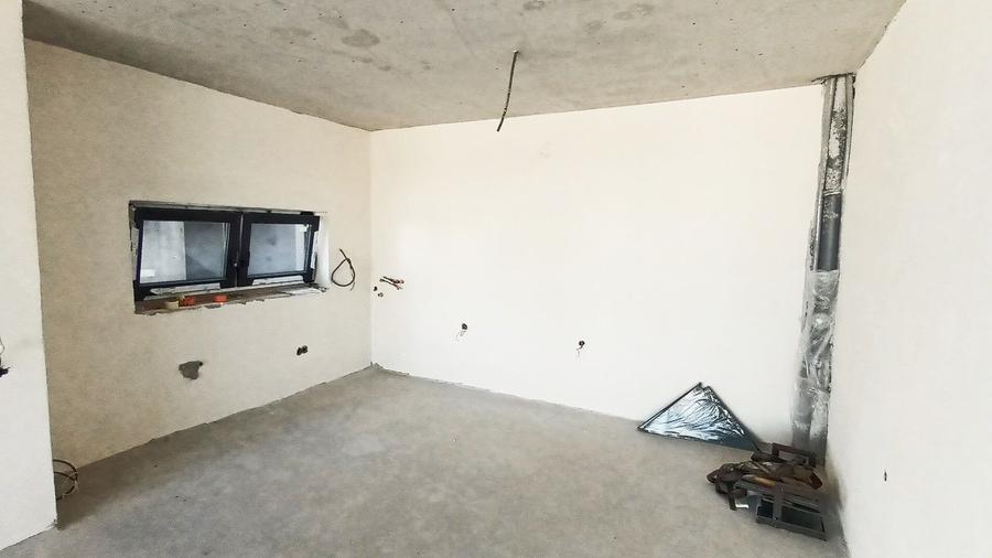 Casa noua ultra moderna, in Europa, strada linistita, cu panorama !