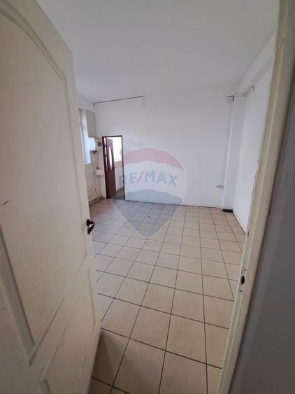 Spatiu comercial de inchiriat in zona 1 Mai