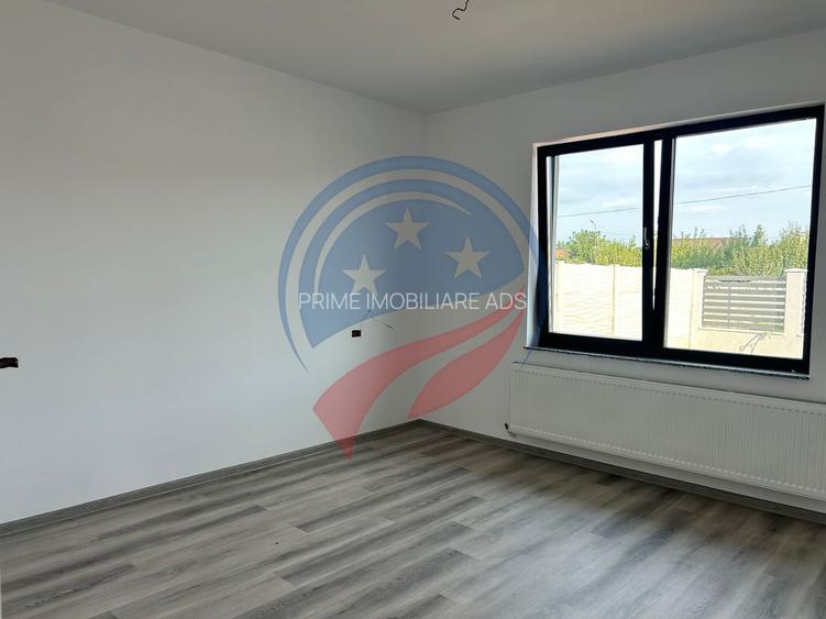 Casă de vânzare în Damila | 498 mp teren | 143 mp construcție | 12 ml deschidere - 2