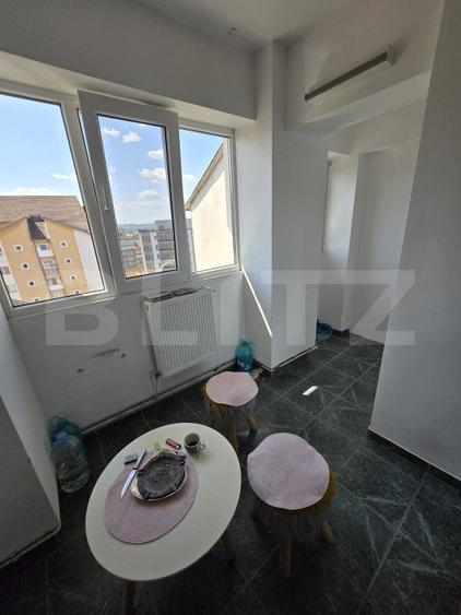 Apartament 3 camere, semidecomandat, 95 mp, zona Republicii
