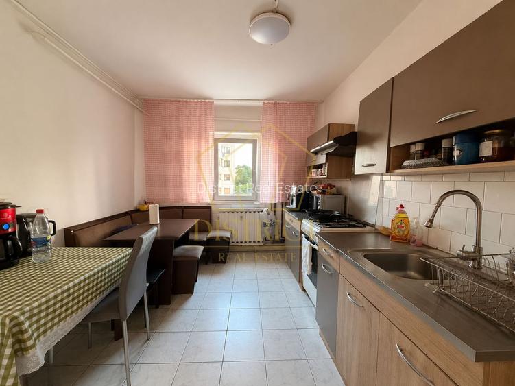 Apartament decomandat cu 4 camere, etaj 1 | Lipovei - 7
