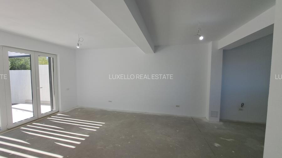 VILA LUX IN COMPLEX REZIDENTIAL - 18