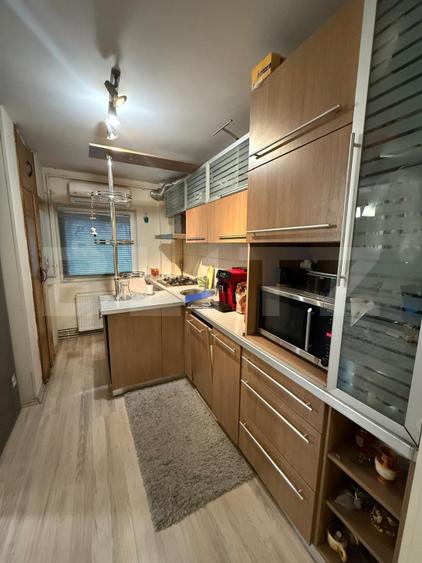 Apartament 4 camere, 80 mp 1986 ,mobilat/utilat,  zona Marasesti