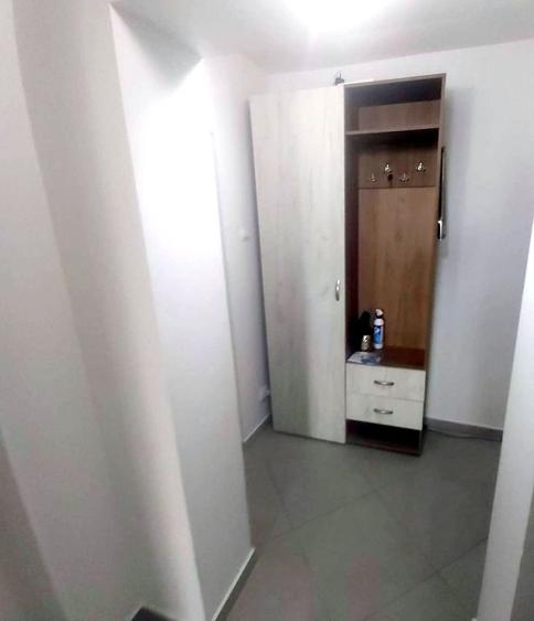 Apartament cu doua camere, decomandat - Bd. Unirii, scoala nr. 10
