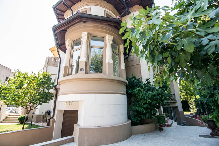 Proprietar, inchiriez ap. 2 camere cu terasa, zona Kiseleff