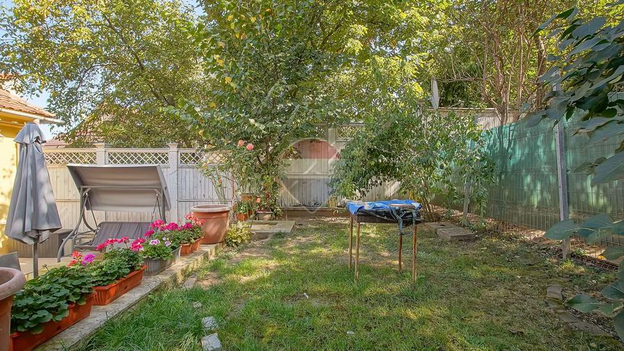 3 camere în Centrul Istoric: 90 mp, curte privată și vedere spre Tampa